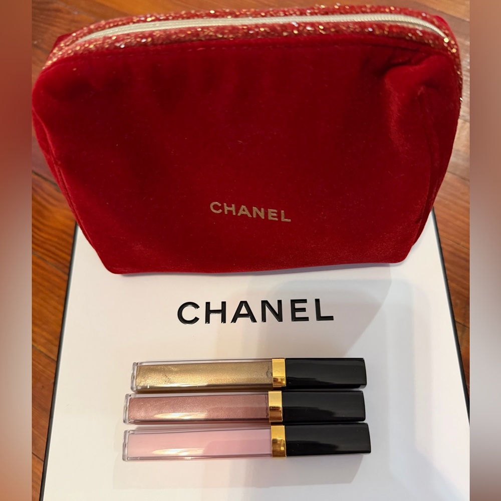 New Authentic Chanel Gloss Trio - Pink and Brown with Cosmetic Case
